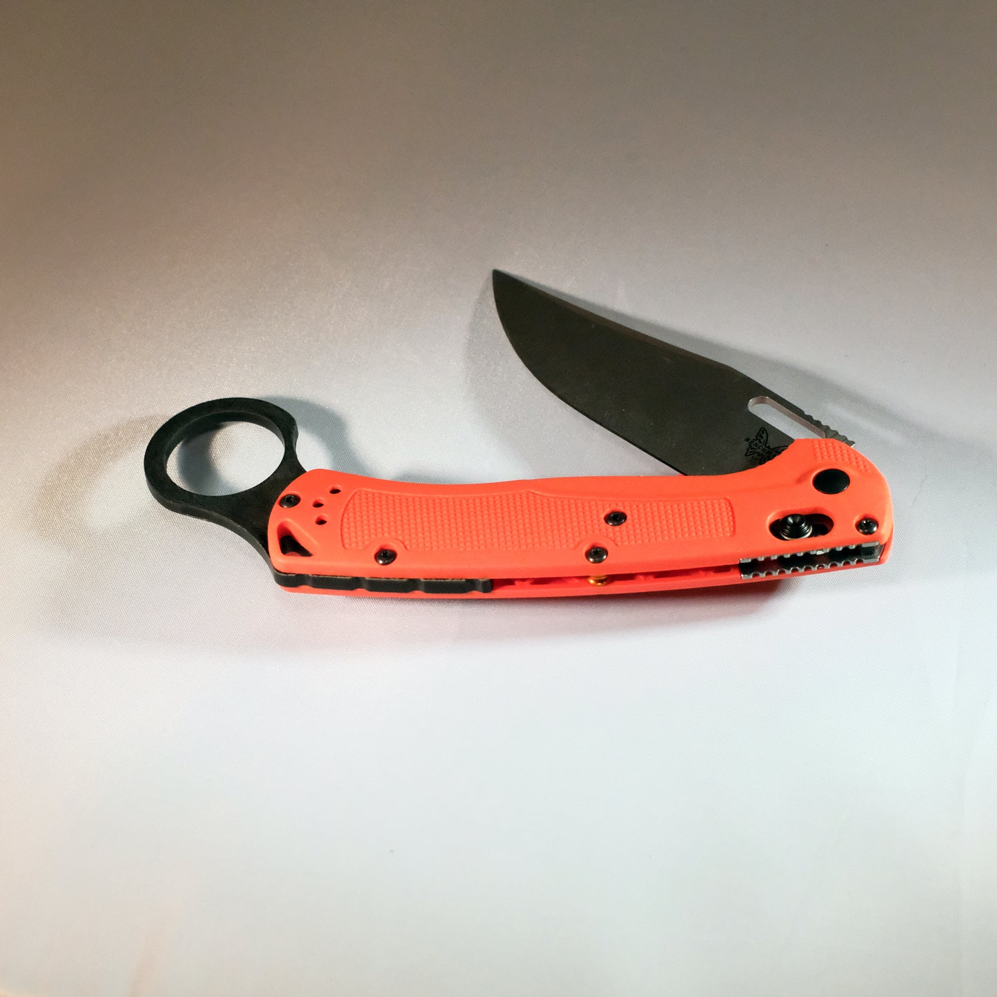 Benchmade Knives BACKSPACERS: KnockOut KARAMBIT 15535 Taggedout