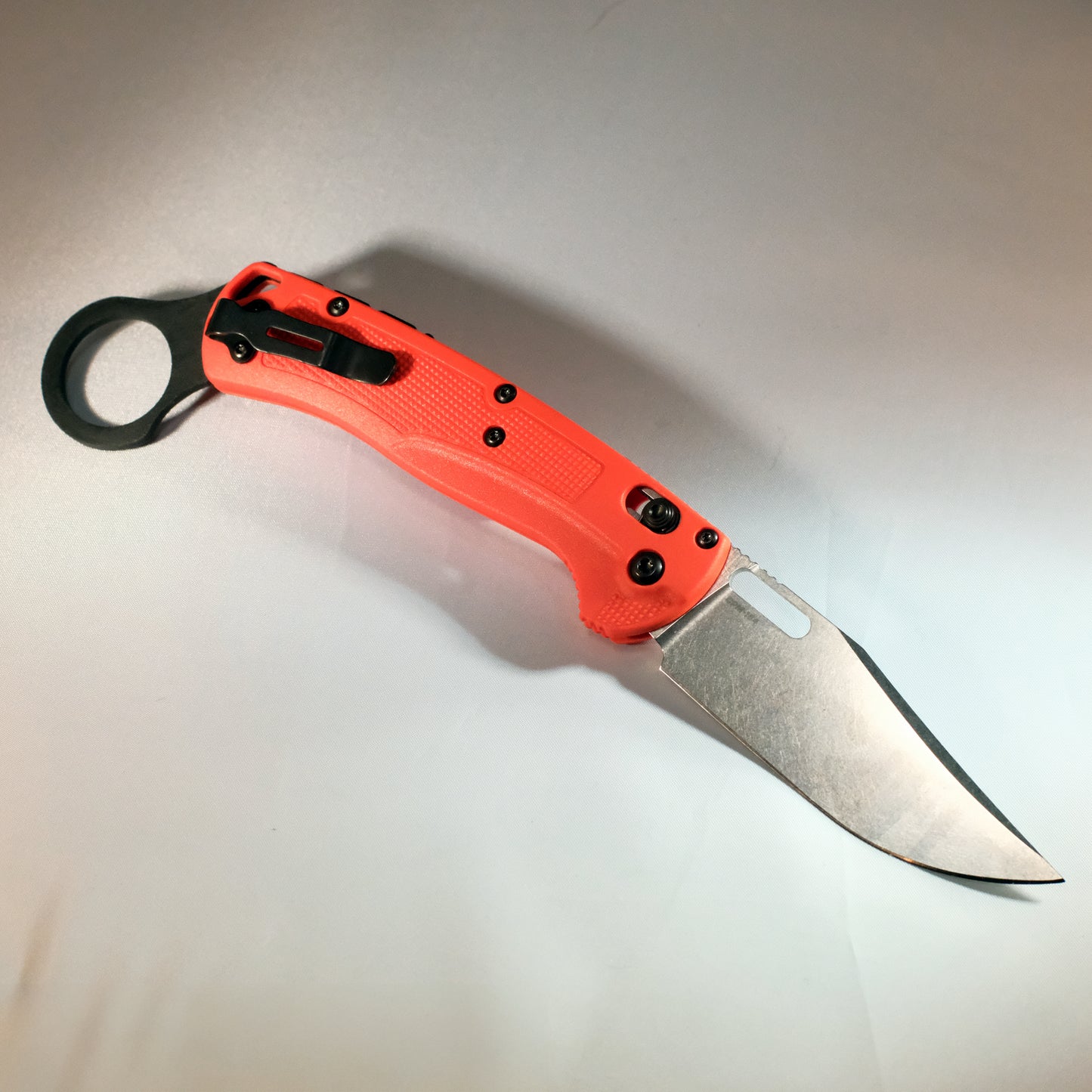 Benchmade Knives BACKSPACERS: KnockOut KARAMBIT 15535 Taggedout