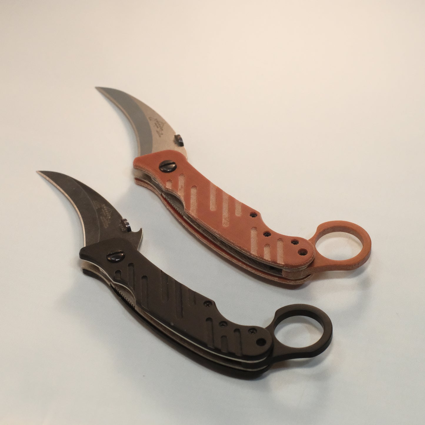 Emerson Knives ELVIA: Karambit Backspacer